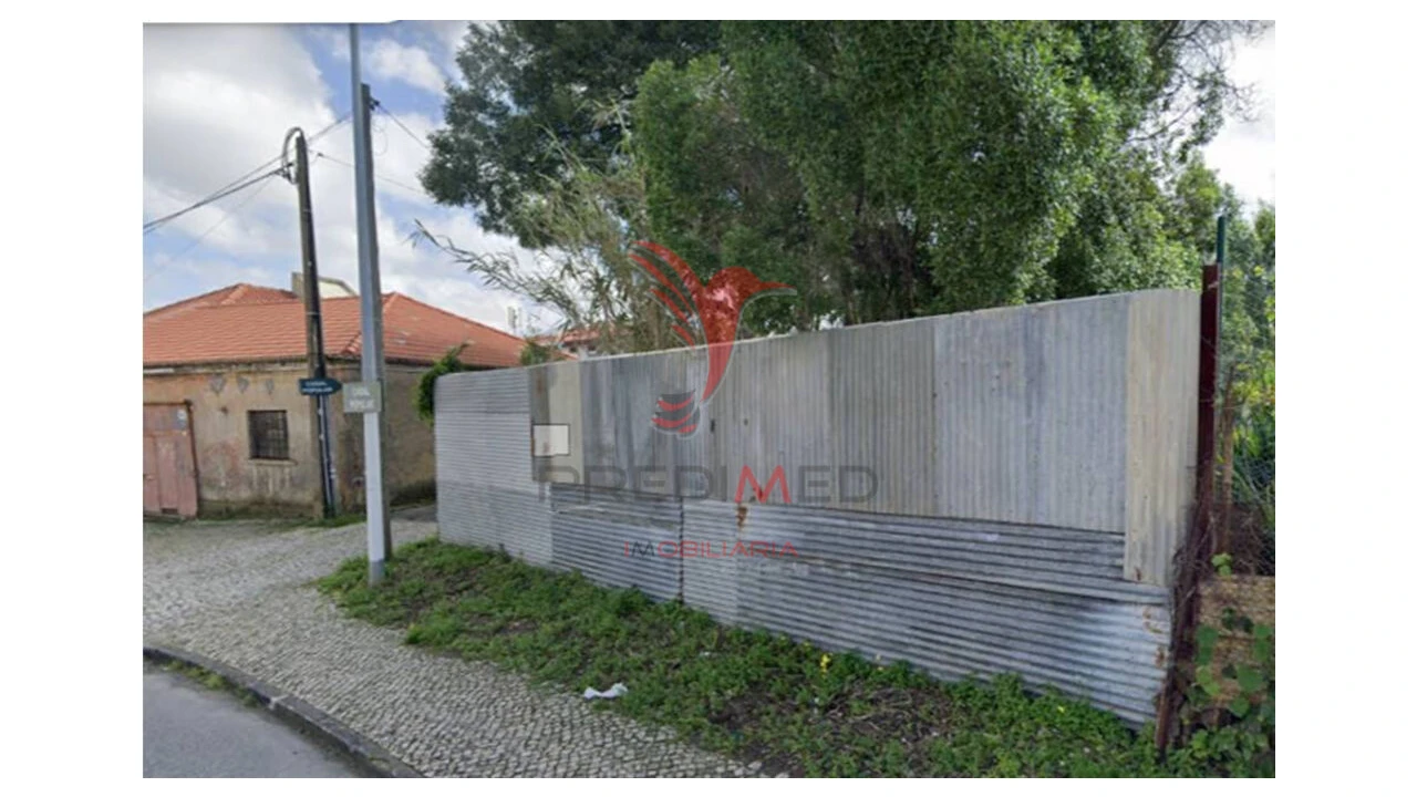 Terreno para Venda em Alfragide Foto 3