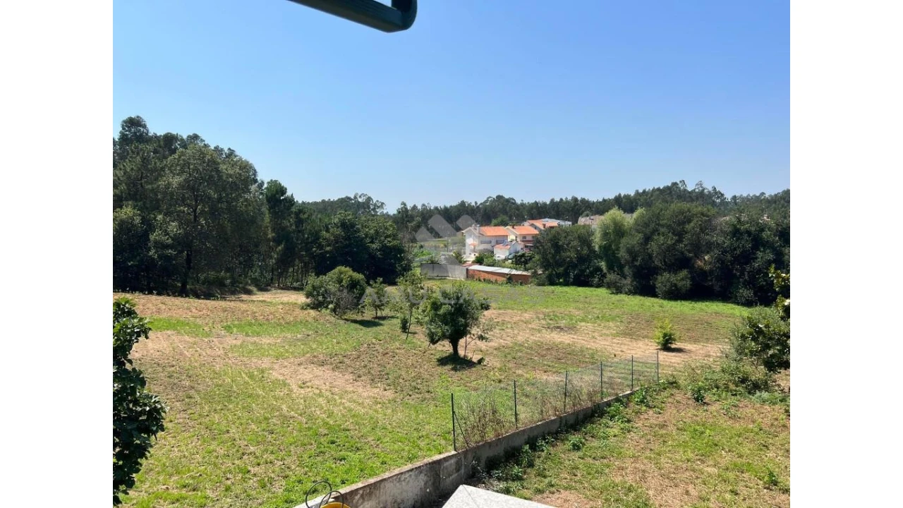 Moradia T3 para Venda em Branca Foto 29