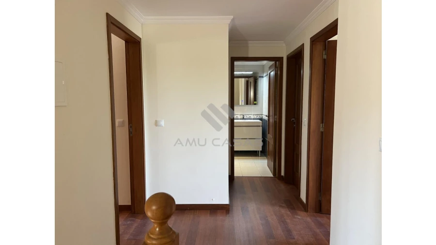 Moradia T3 para Venda em Branca Foto 10