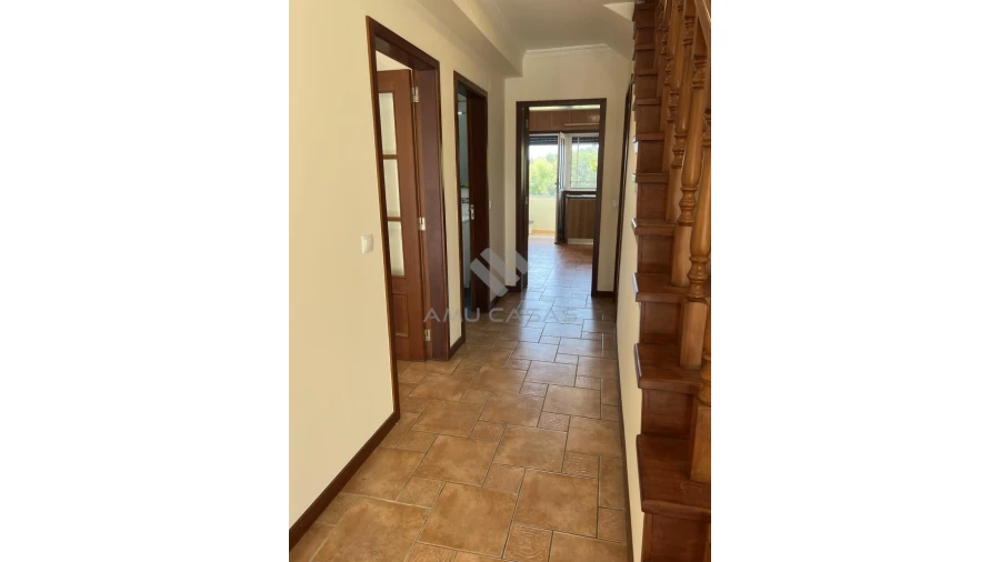 Moradia T3 para Venda em Branca Foto 7