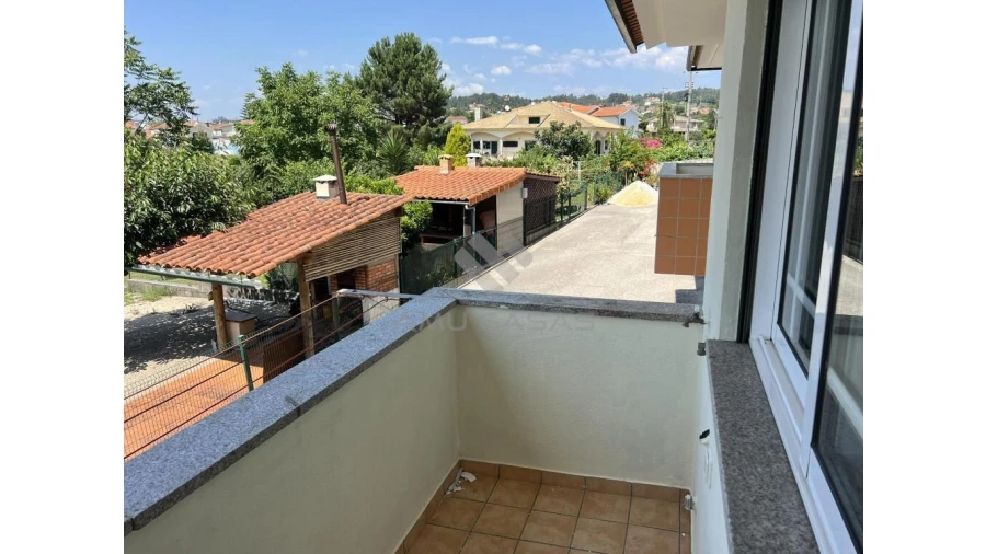 Moradia T3 para Venda em Branca Foto 30