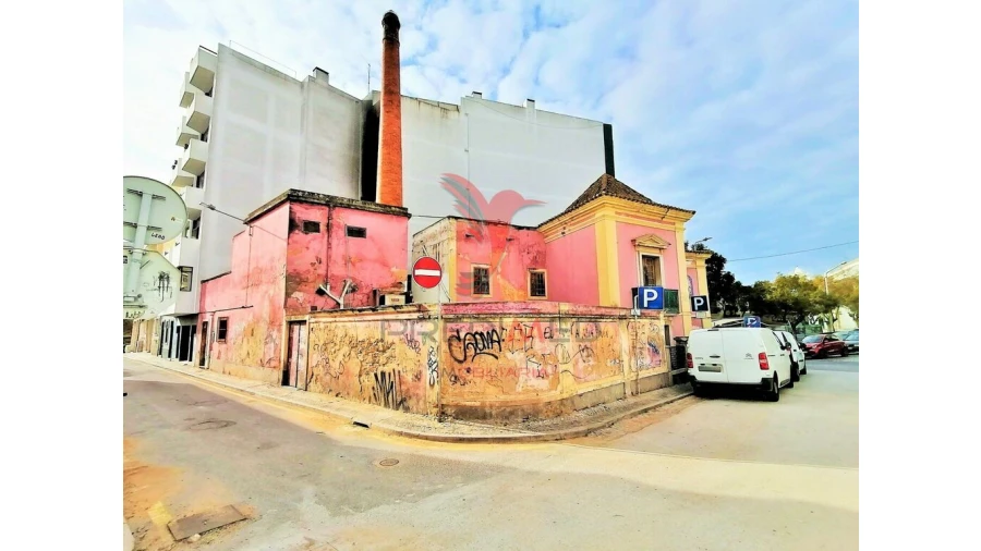 Prédio para Venda em Faro (Sé e São Pedro) Foto 2