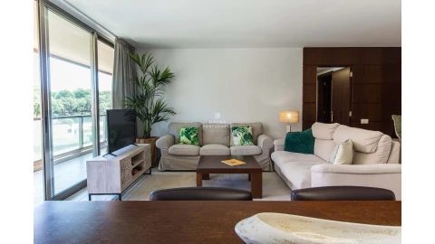 Apartamento T2 para Arrendamento férias em Albufeira e Olhos de Água