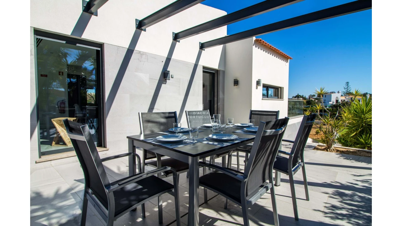 Moradia T4 para Arrendamento férias em Albufeira e Olhos de Água Foto 50