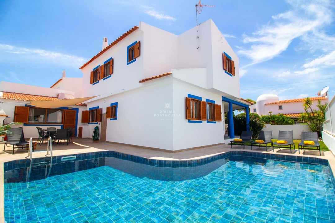 Moradia T4 para Arrendamento férias em Albufeira e Olhos de Água Foto 1