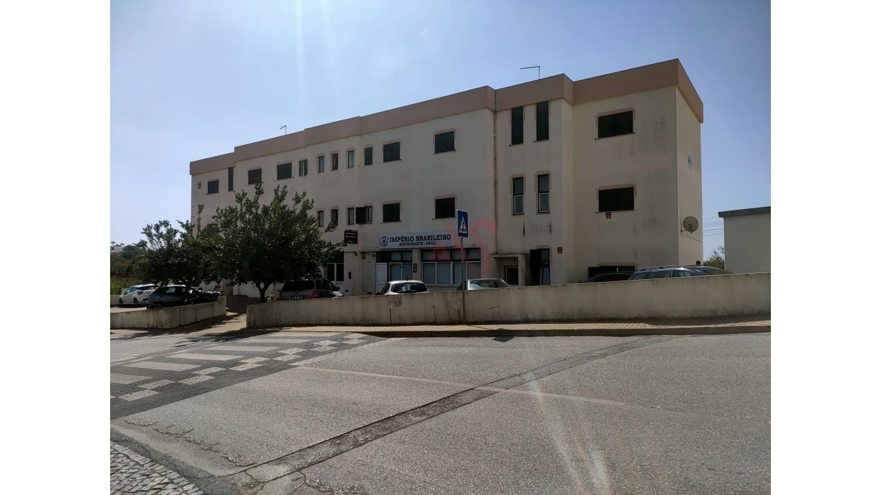 Apartamento T1 para Venda em Ferreiras Foto 7