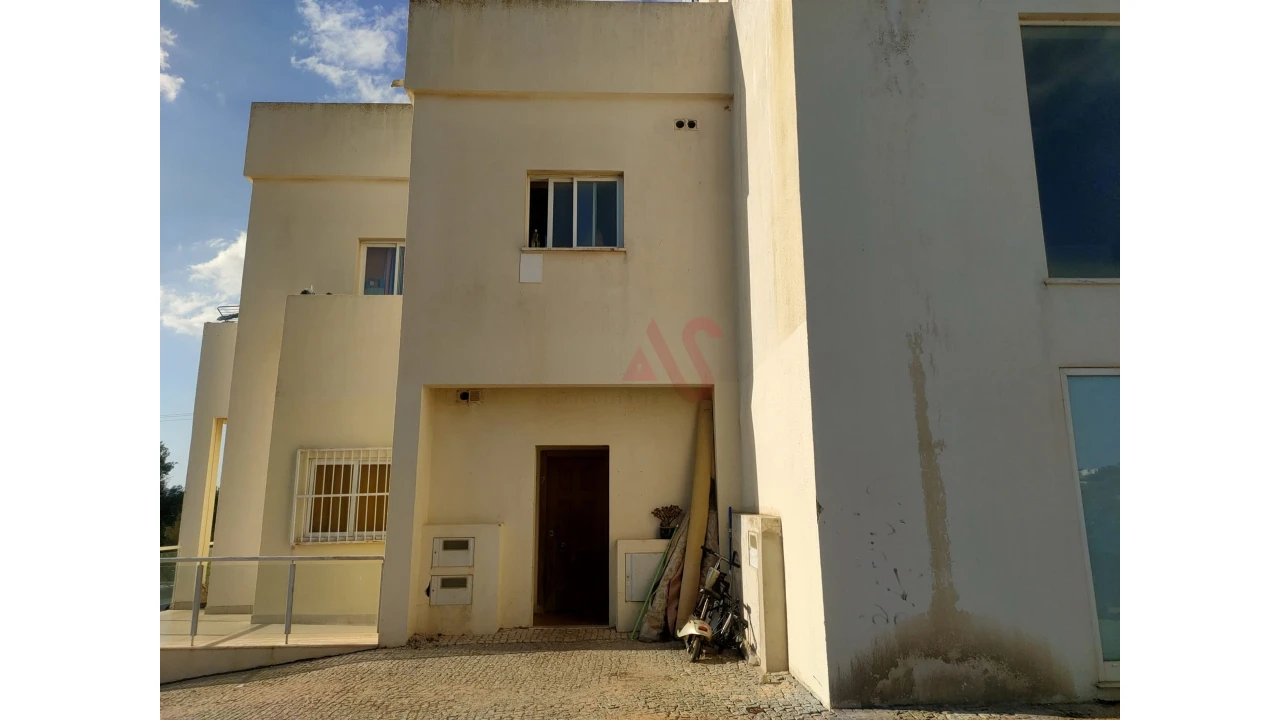 Apartamento T1 para Venda em Ferreiras Foto 11