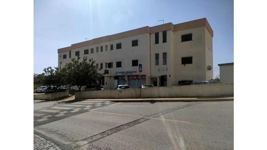 Apartamento T1 para Venda em Ferreiras Foto 7