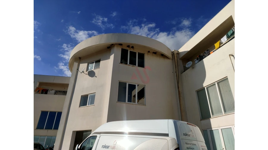 Apartamento T1 para Venda em Ferreiras Foto 2