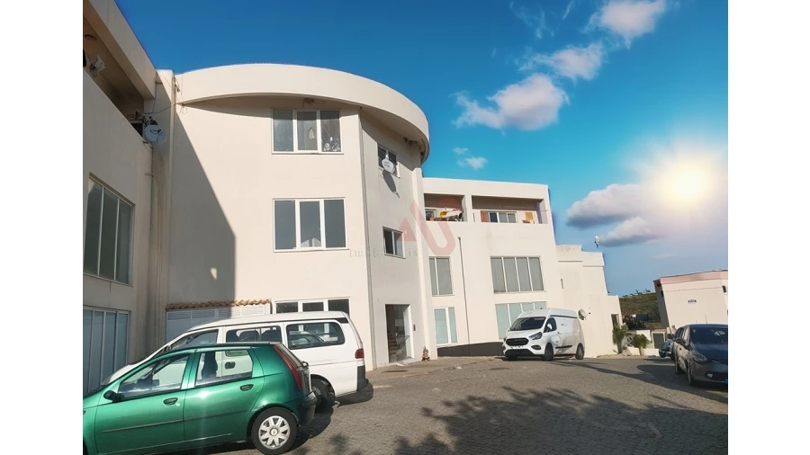 Apartamento T1 para Venda em Ferreiras
