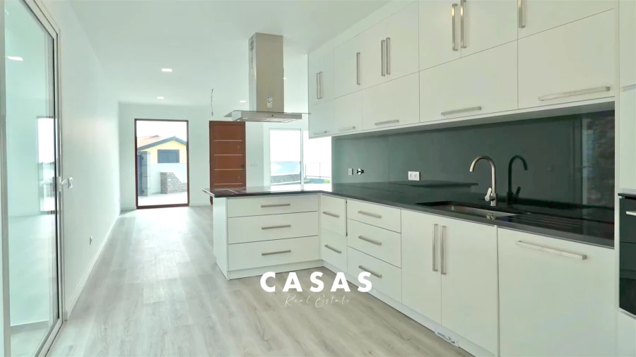 Moradia T3 para Venda em Ponta do Sol Foto 11