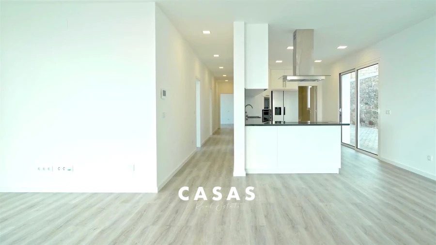 Moradia T3 para Venda em Ponta do Sol Foto 8