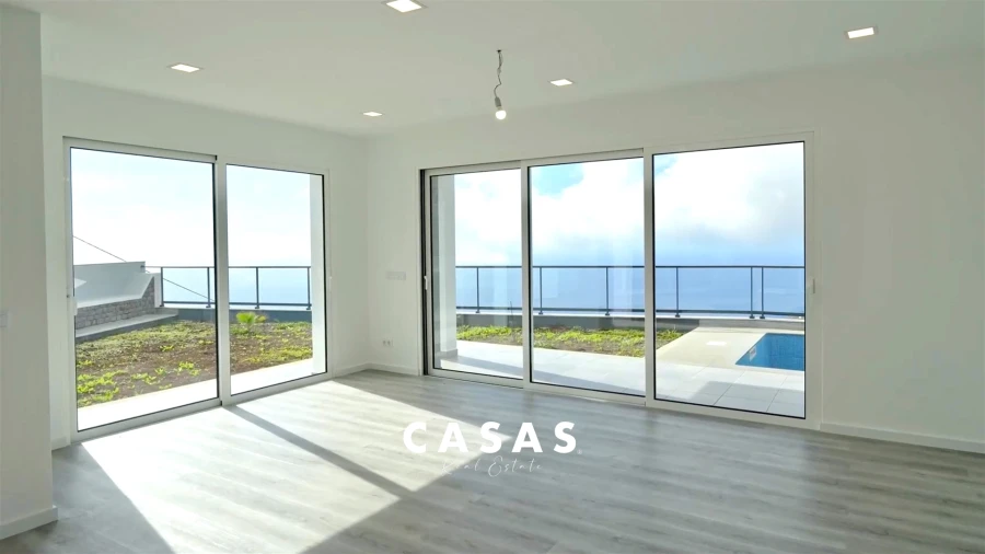 Moradia T3 para Venda em Ponta do Sol Foto 4