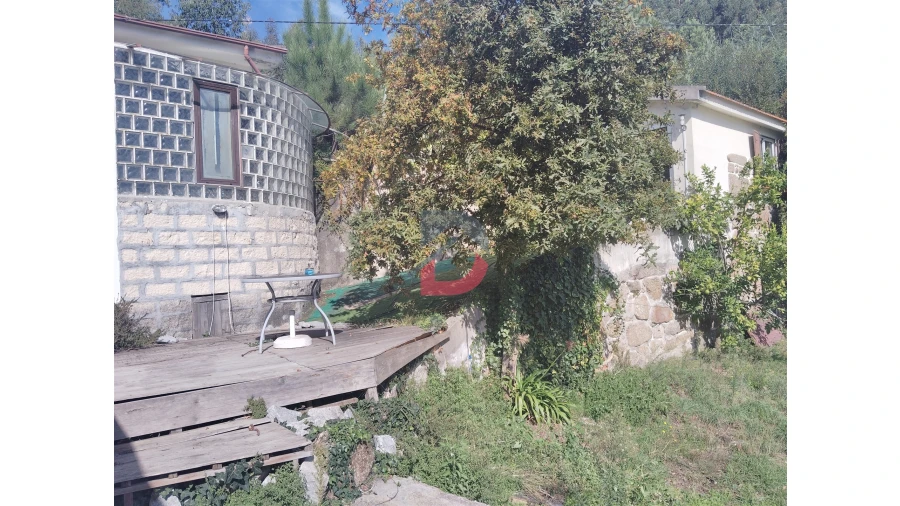 Quinta T3 para Venda em Paredes de Viadores e Manhuncelos Foto 2