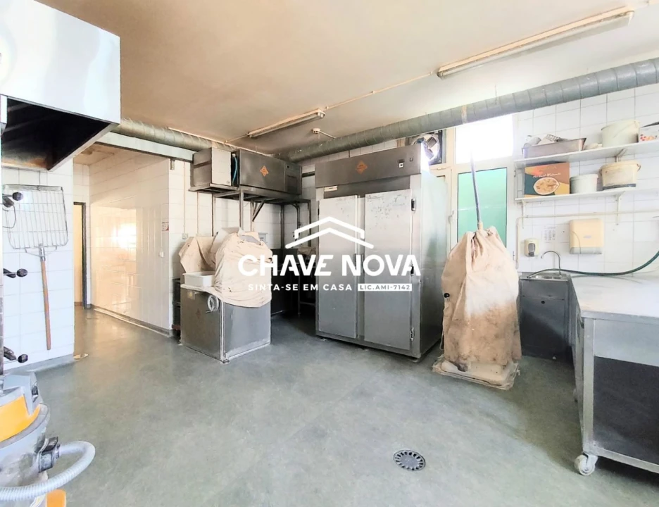 Loja para Trespasse em Argoncilhe Foto 14