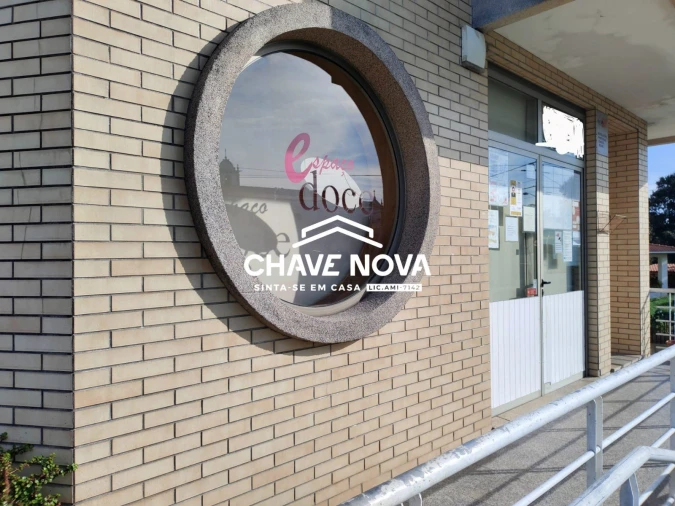 Loja para Trespasse em Argoncilhe Foto 21