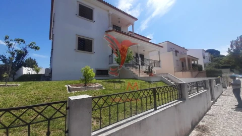 Moradia T5 para Venda em Achete, Azoia de Baixo e Póvoa de Santarém