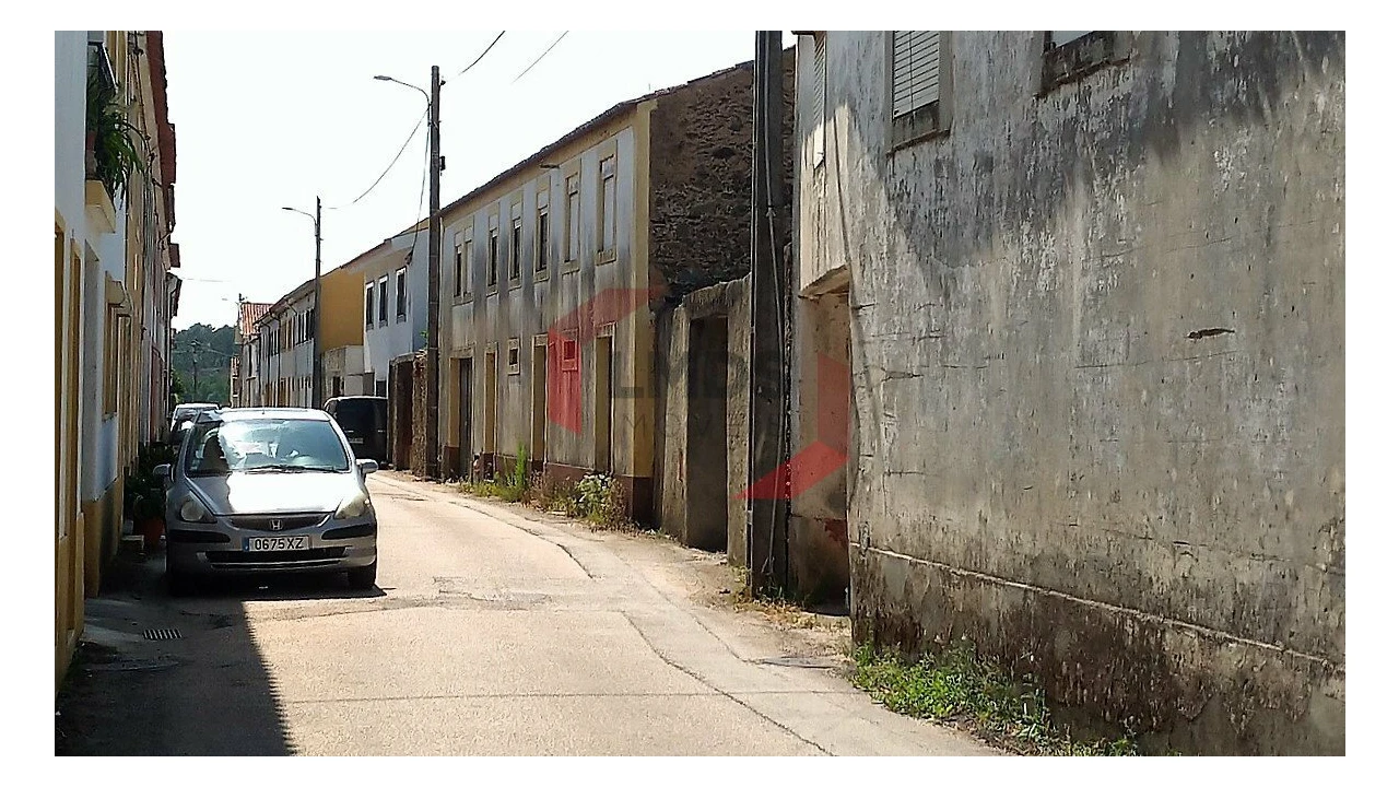 Moradia T1 para Venda em Gandaras Foto 5