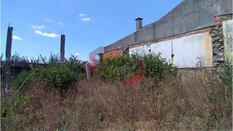 Moradia T1 para Venda em Gandaras Foto 1