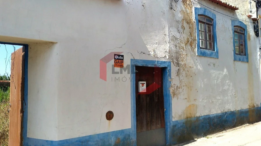 Moradia T1 para Venda em Gandaras Foto 2