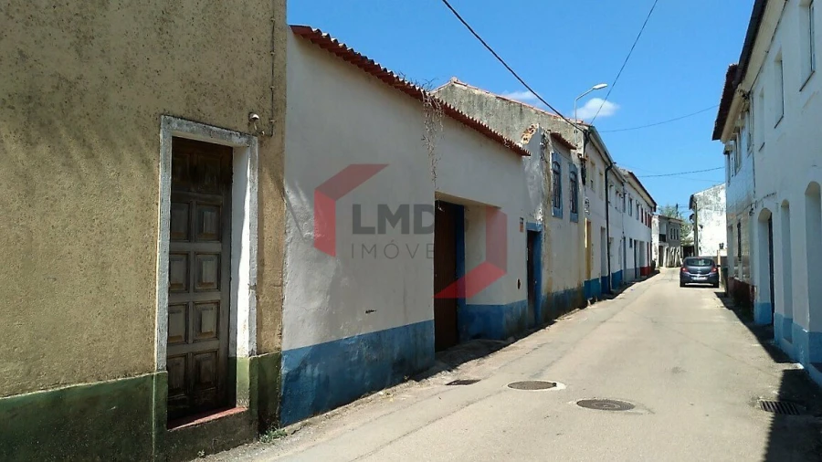 Moradia T1 para Venda em Gandaras Foto 20