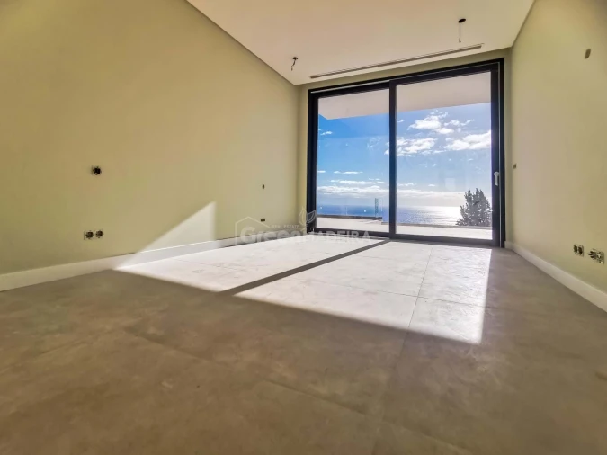 Moradia T4 para Venda em Arco da Calheta Foto 37