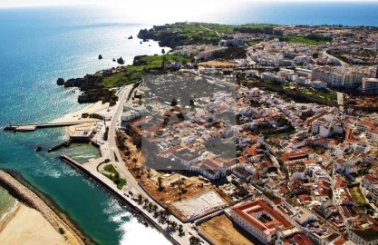 Moradia T4 para Venda em Lagos (São Sebastião e Santa Maria)