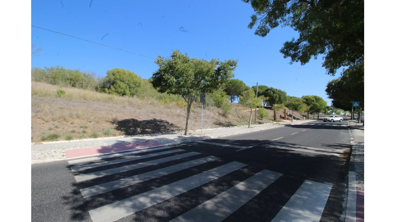 Terreno para Venda em Carnaxide e Queijas Foto 17