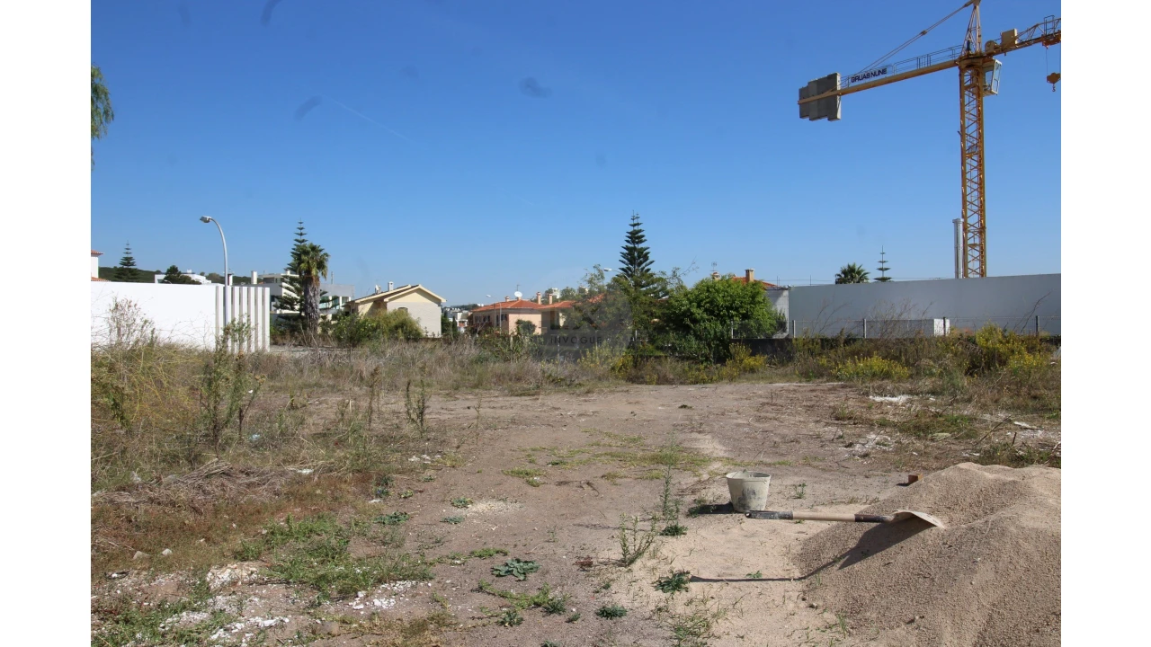 Terreno para Venda em Carnaxide e Queijas Foto 5