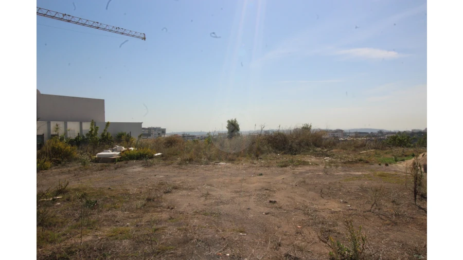 Terreno para Venda em Carnaxide e Queijas Foto 3