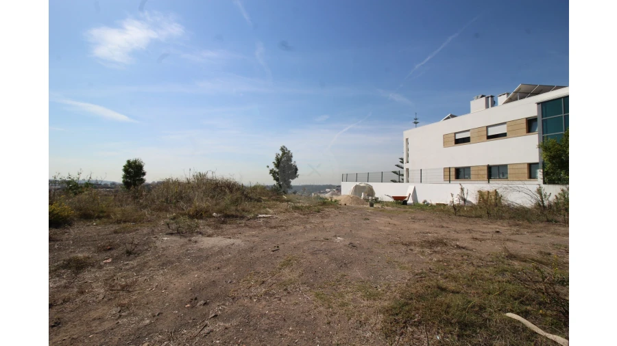 Terreno para Venda em Carnaxide e Queijas Foto 4