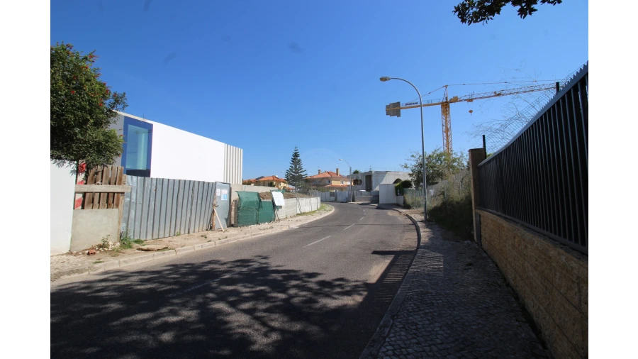 Terreno para Venda em Carnaxide e Queijas Foto 9