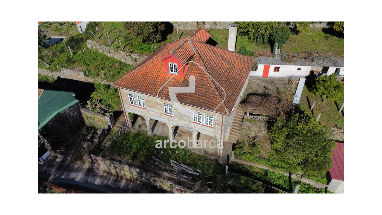 Moradia T5 para Venda em Arcos de Valdevez (São Paio) e Giela Foto 3