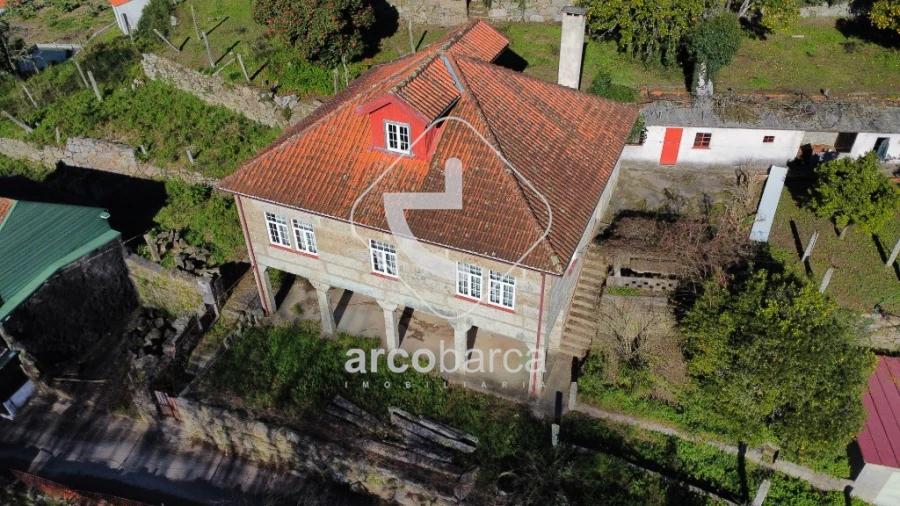 Moradia T5 para Venda em Arcos de Valdevez (São Paio) e Giela Foto 3