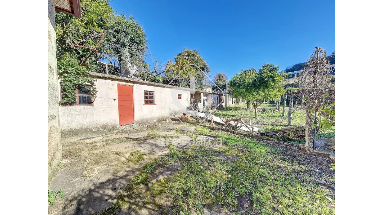 Moradia T5 para Venda em Arcos de Valdevez (São Paio) e Giela Foto 29