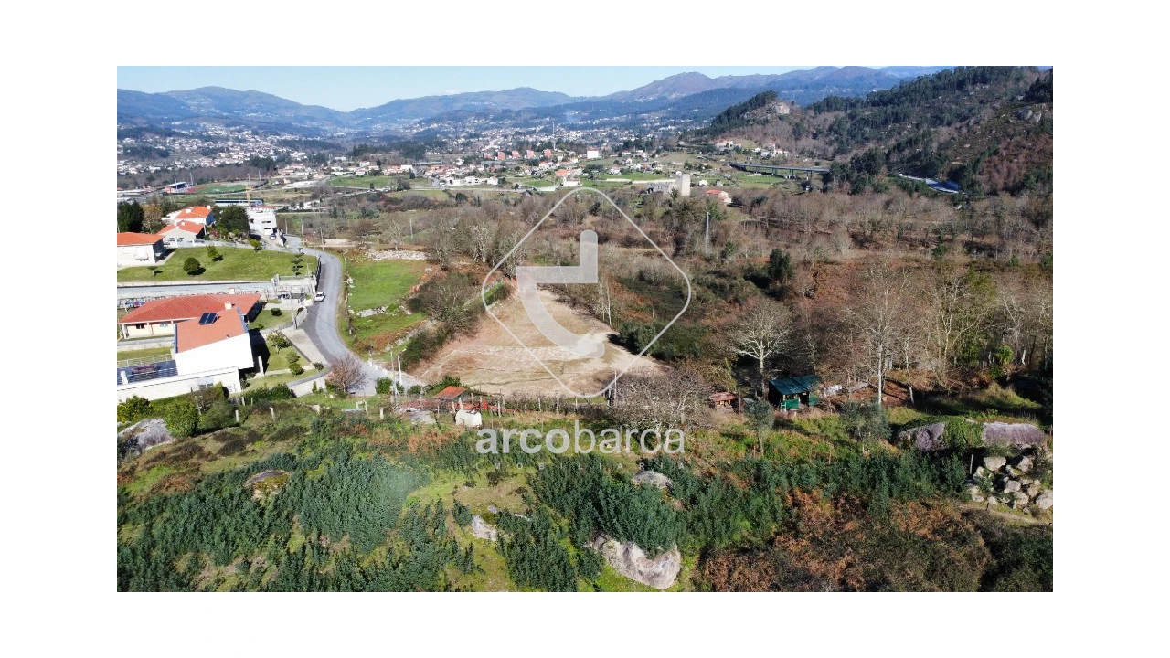 Moradia T5 para Venda em Arcos de Valdevez (São Paio) e Giela Foto 41
