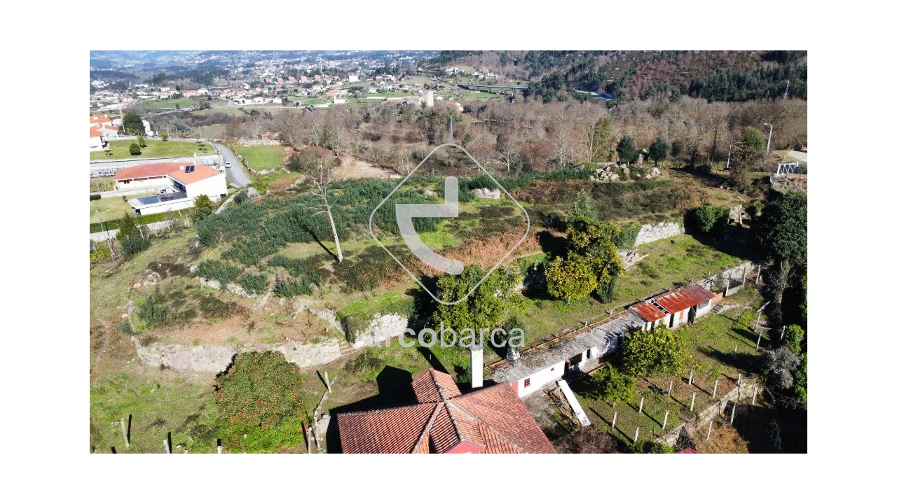 Moradia T5 para Venda em Arcos de Valdevez (São Paio) e Giela Foto 47