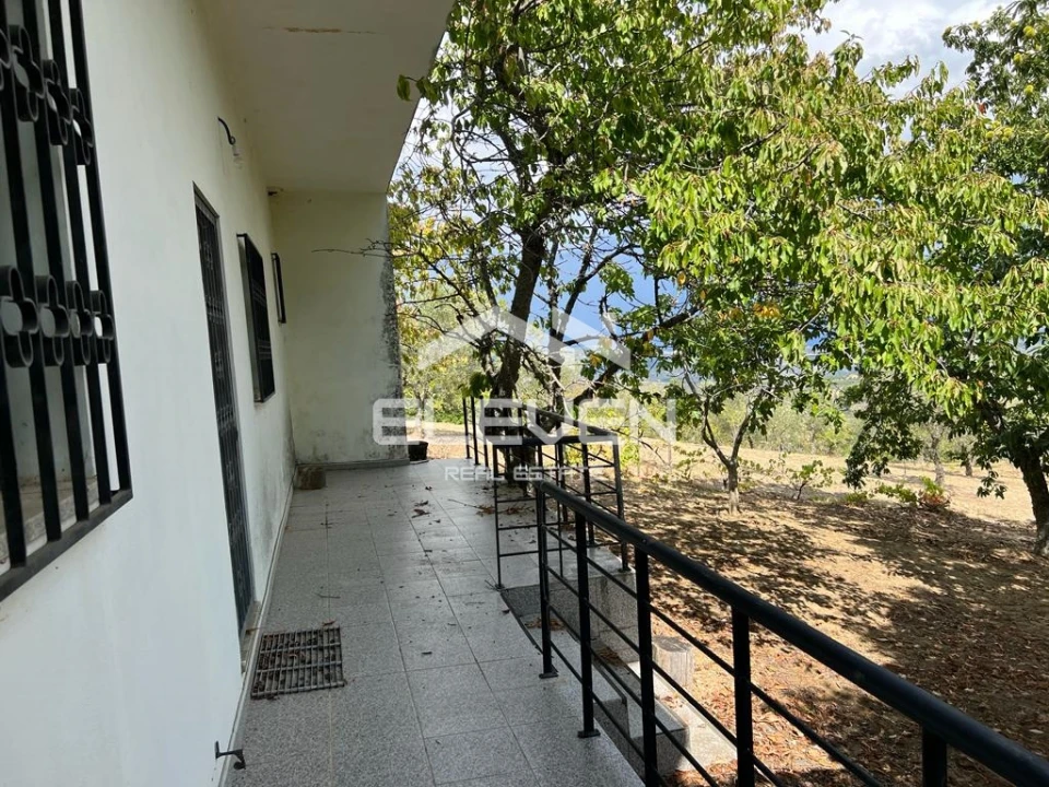 Moradia T5 para Venda em Trevões e Espinhosa Foto 4