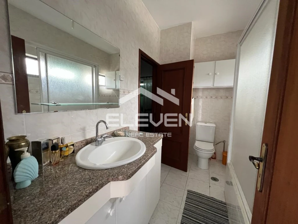 Moradia T5 para Venda em Trevões e Espinhosa Foto 17