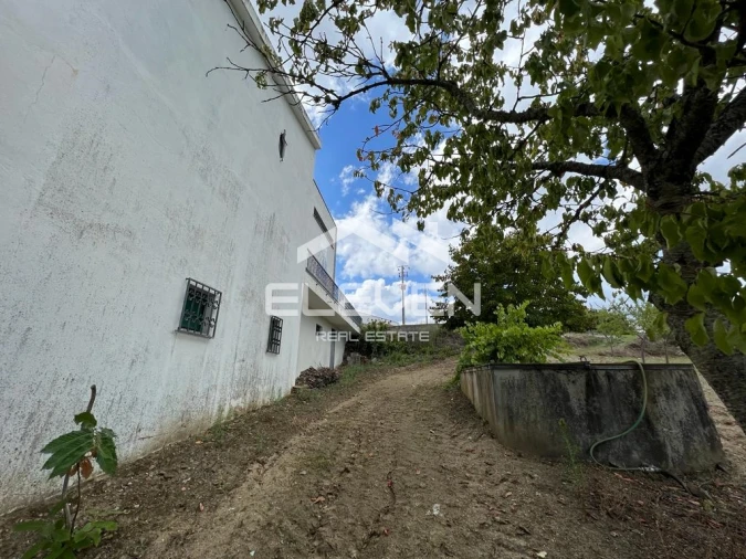 Moradia T5 para Venda em Trevões e Espinhosa Foto 6