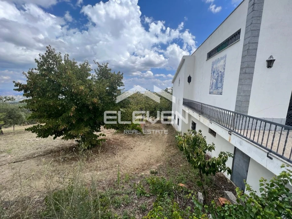 Moradia T5 para Venda em Trevões e Espinhosa Foto 2