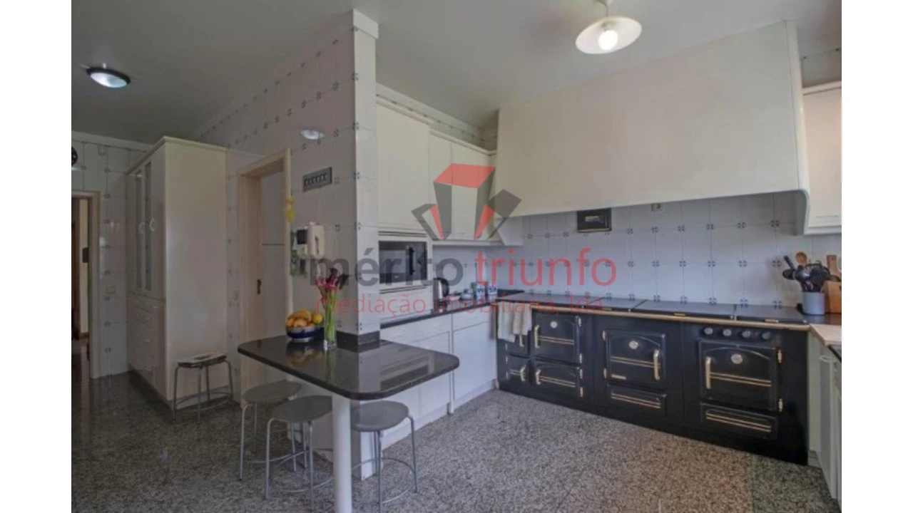 Moradia T5 para Venda em Vila das Aves Foto 15