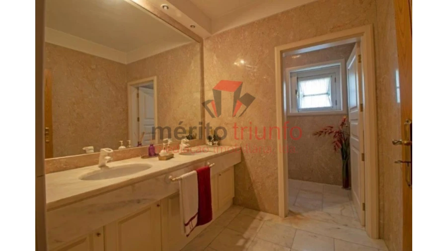 Moradia T5 para Venda em Vila das Aves Foto 17