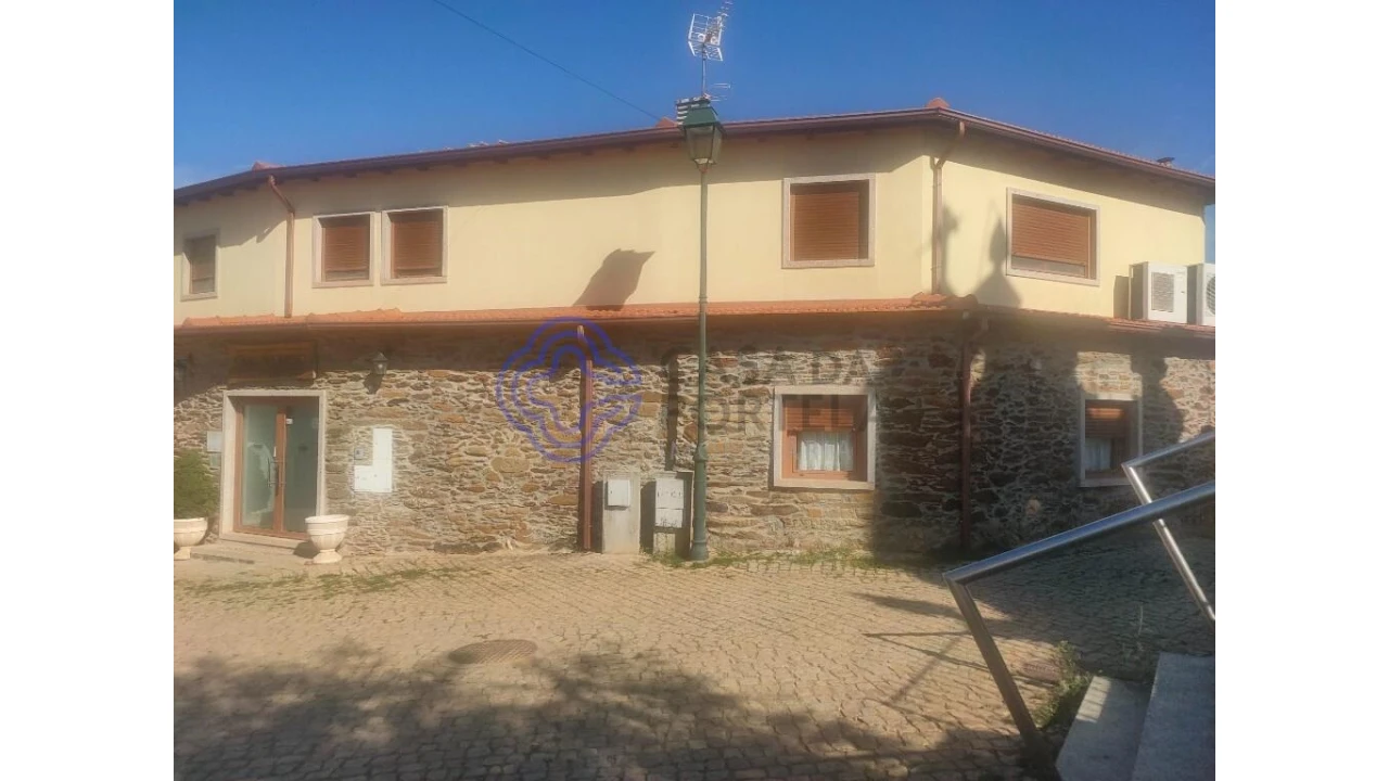 Moradia T5 para Venda em Podence e Santa Combinha Foto 30