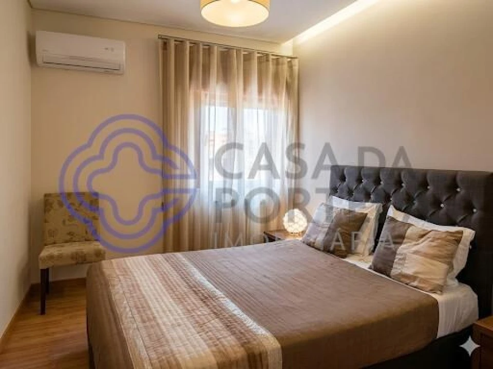 Moradia T5 para Venda em Podence e Santa Combinha Foto 6