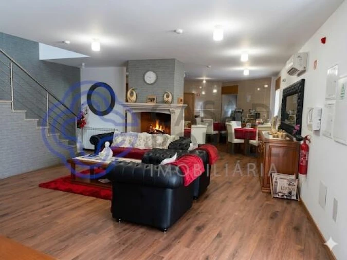 Moradia T5 para Venda em Podence e Santa Combinha Foto 5