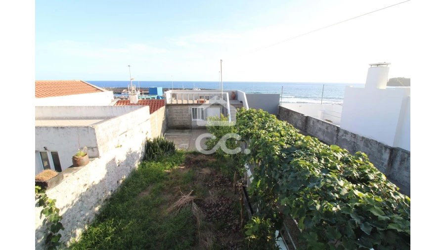 Moradia T3 para Venda em Vila Franca do Campo (São Miguel) Foto 19