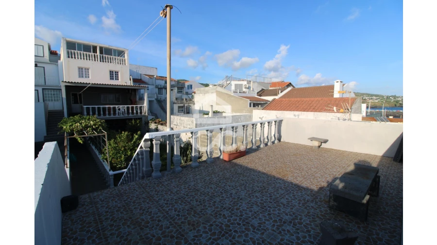 Moradia T3 para Venda em Vila Franca do Campo (São Miguel) Foto 21