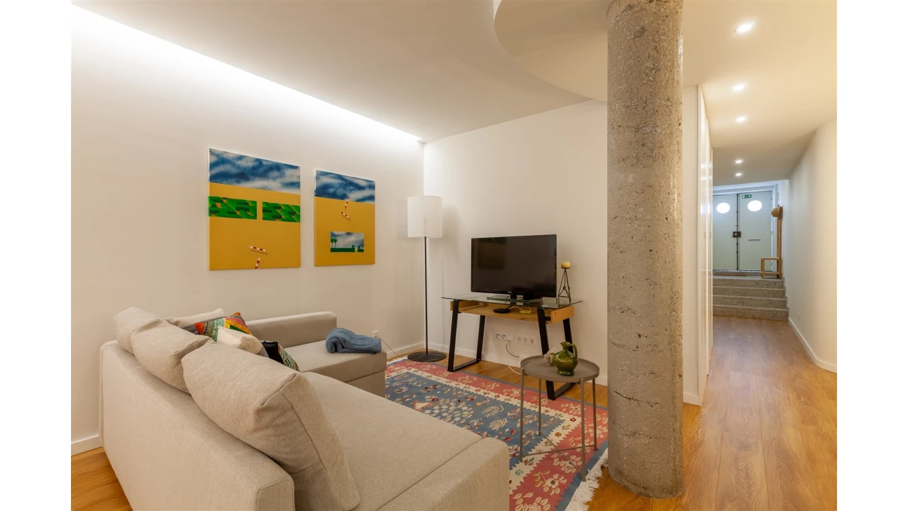 Apartamento T1 para Arrendamento férias em Braga (Maximinos, Sé e Cividade) Foto 15