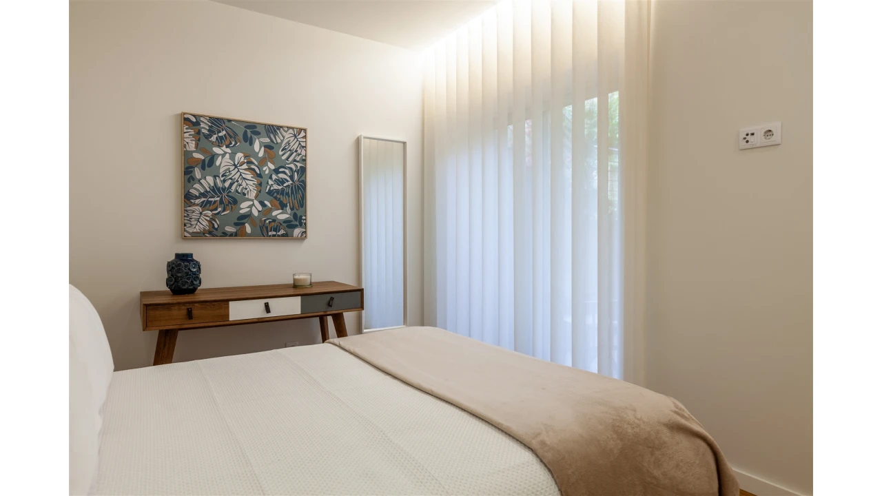 Apartamento T1 para Arrendamento férias em Braga (Maximinos, Sé e Cividade) Foto 10